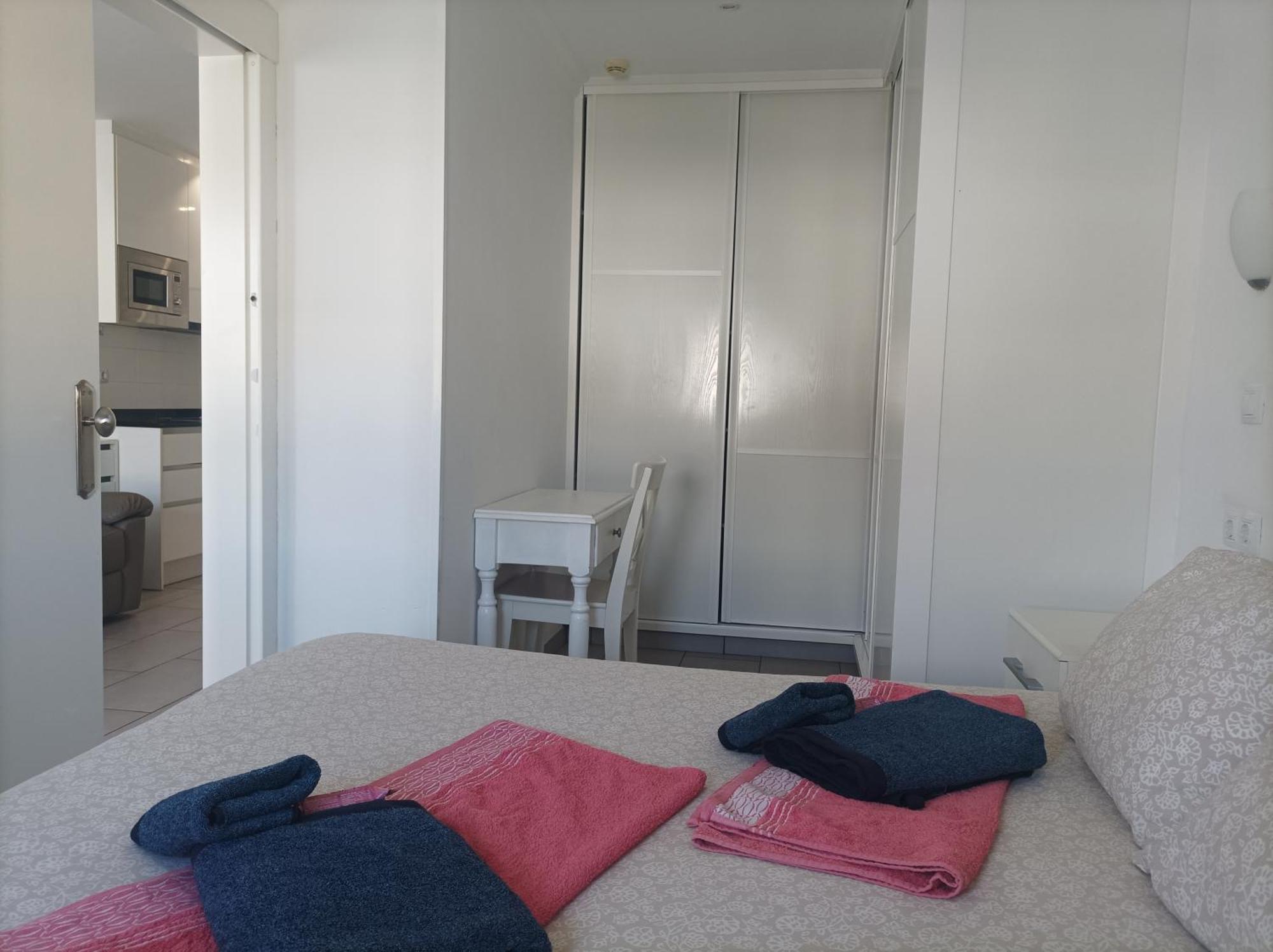 Solaris - Refurbished, Top Floor, Sea Views プエルトリコ エクステリア 写真